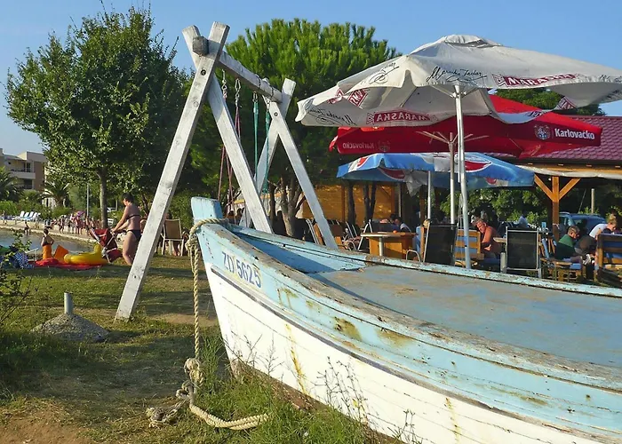 公寓 In Near Stunning Beaches 普利拉卡