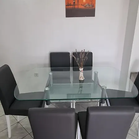 In Near Stunning Beaches Apartmán Privlaka (Zadar)
