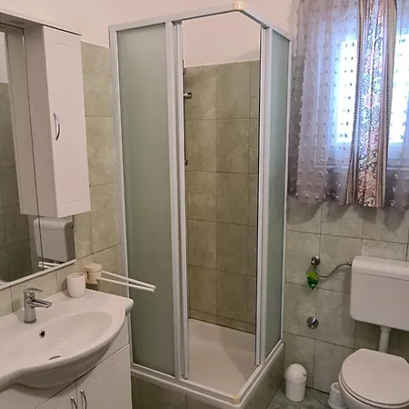 Apartmán In Near Stunning Beaches Privlaka (Zadar)